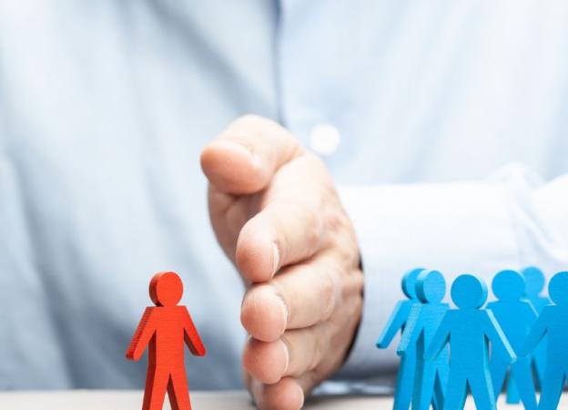 Concepto gráfico que representa la discriminación