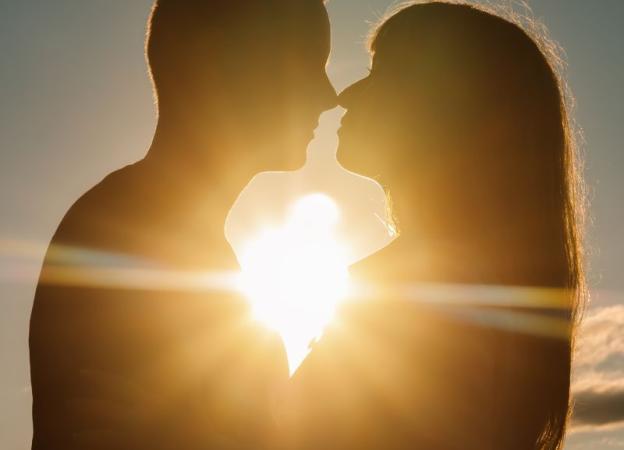 Imagen de una pareja de enamorados